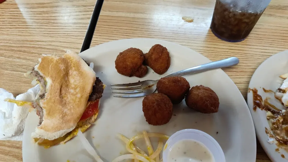 Cheeseburger and Mushrooms